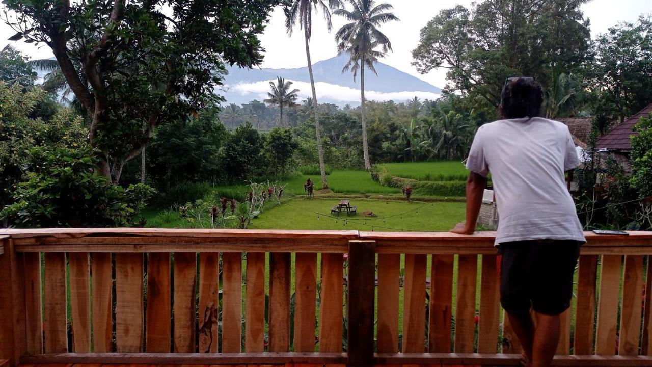 Hakiki Inn Bungalows Tetebatu Exteriör bild