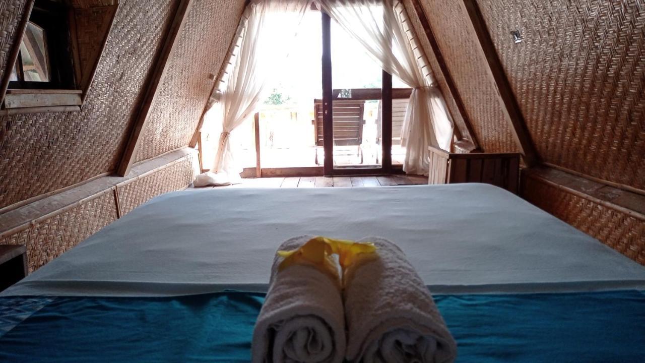 Hakiki Inn Bungalows Tetebatu Exteriör bild